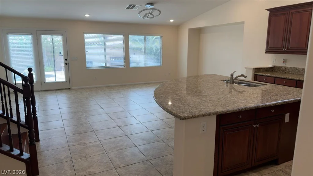 7608 Stray Horse, Las Vegas, NV 89113