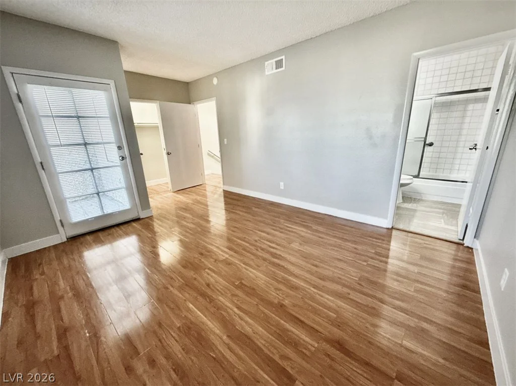 2654 Aracatuba, Las Vegas, NV 89121