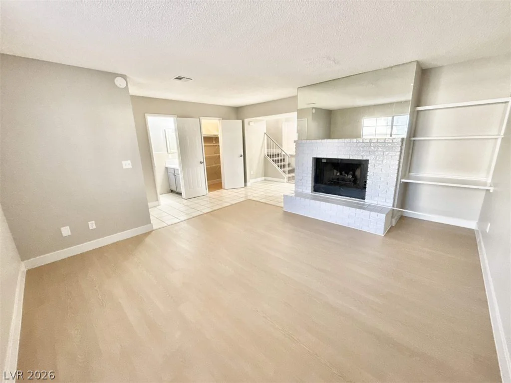 2654 Aracatuba, Las Vegas, NV 89121