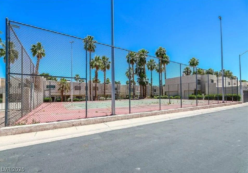 2654 Aracatuba, Las Vegas, NV 89121