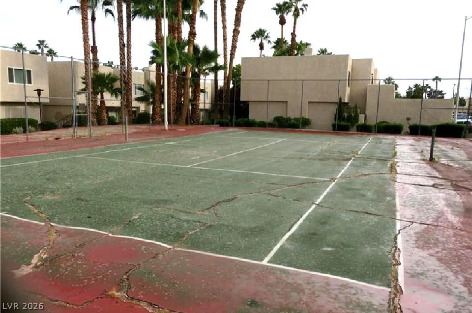 2654 Aracatuba, Las Vegas, NV 89121