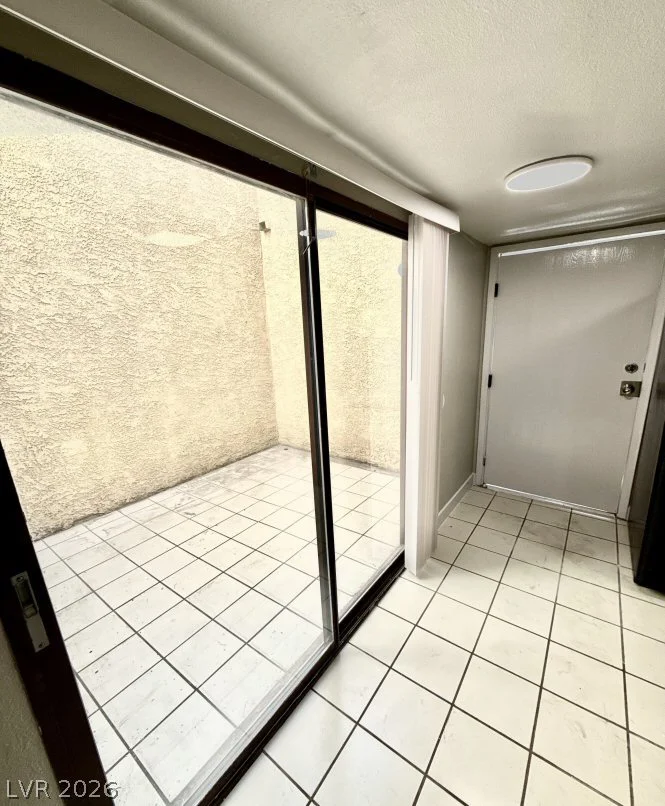 2654 Aracatuba, Las Vegas, NV 89121