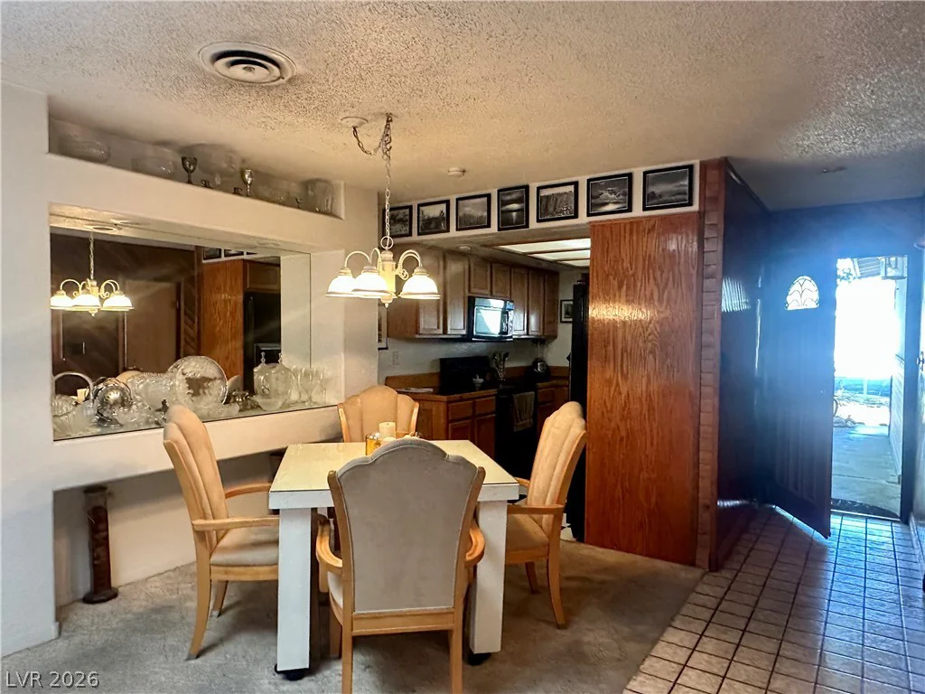 2104 Valley, Las Vegas, NV 89108