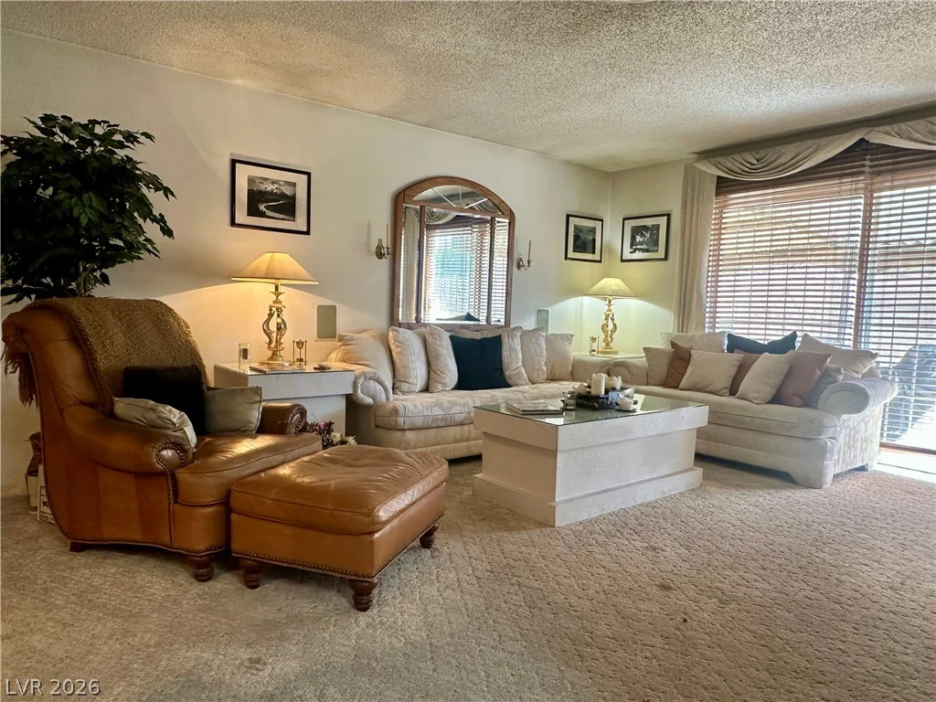 2104 Valley, Las Vegas, NV 89108