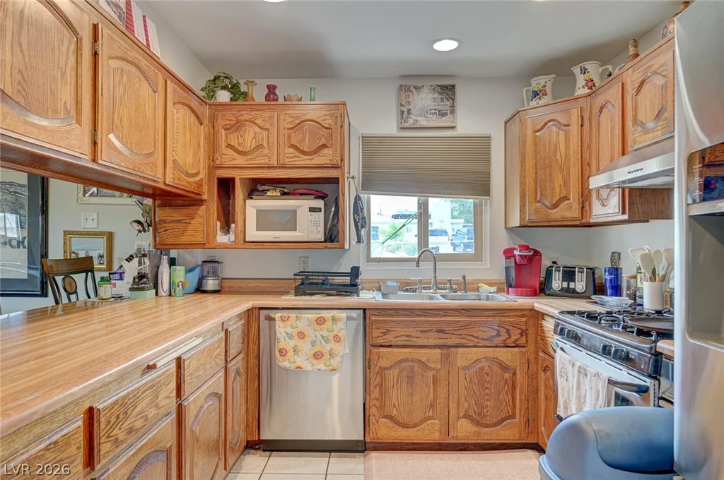 449 Republic, Henderson, NV 89015