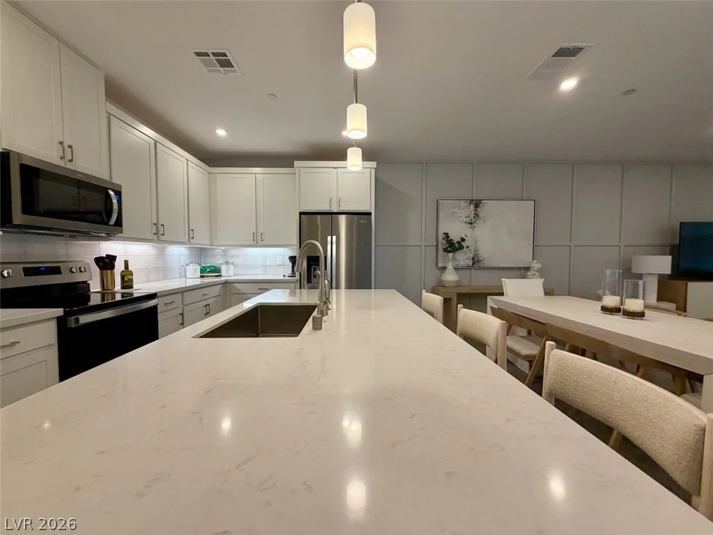 802 Royal Beekman, Henderson, NV 89011