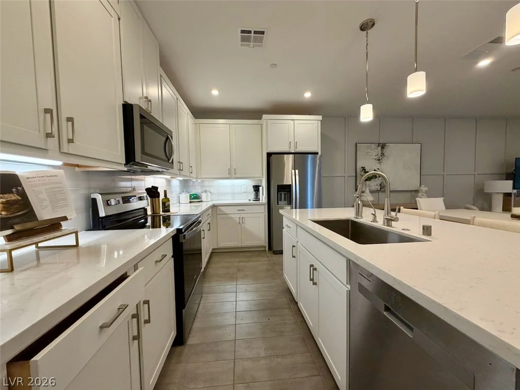 802 Royal Beekman, Henderson, NV 89011
