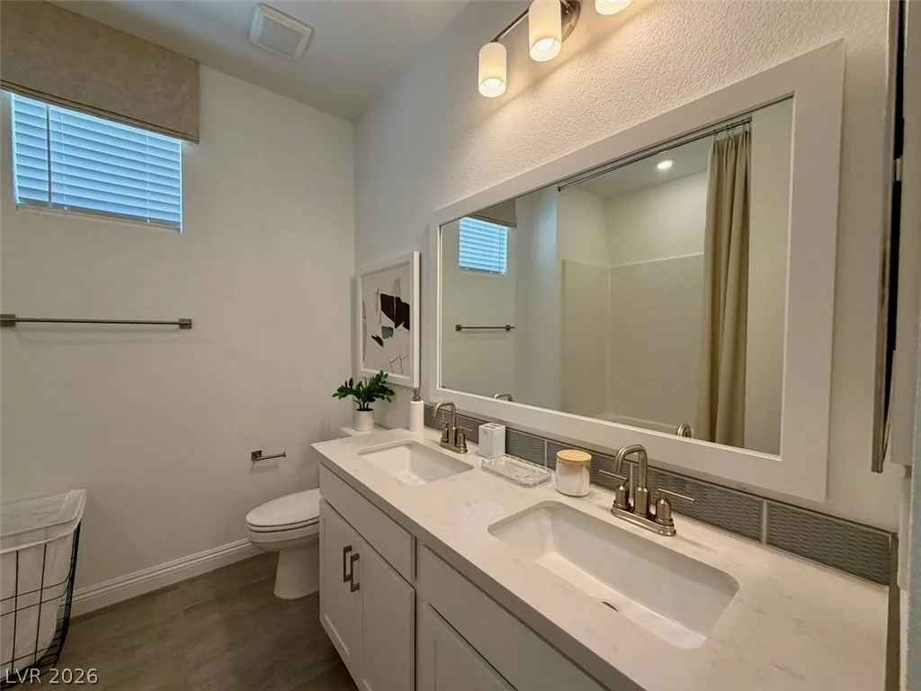 802 Royal Beekman, Henderson, NV 89011