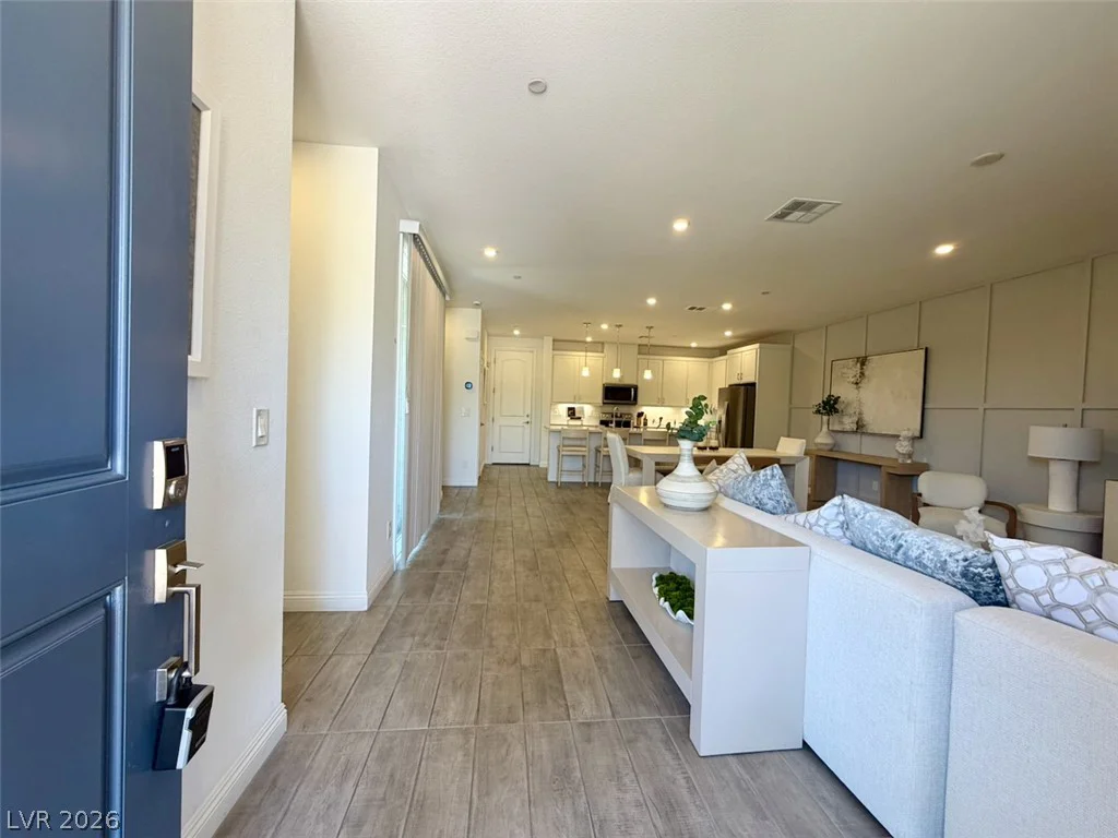 802 Royal Beekman, Henderson, NV 89011