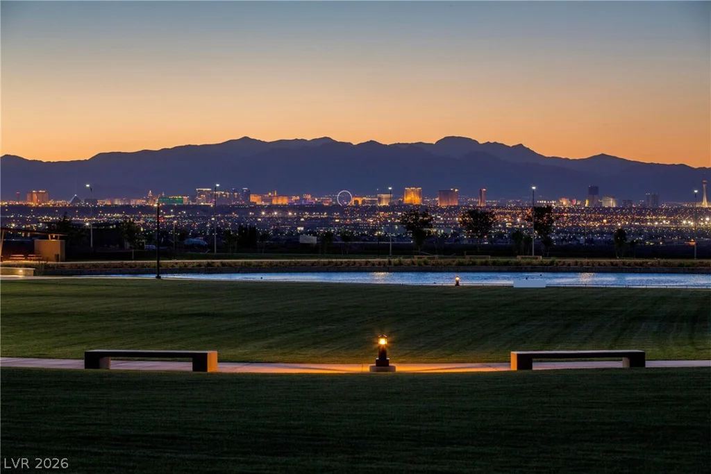 802 Royal Beekman, Henderson, NV 89011