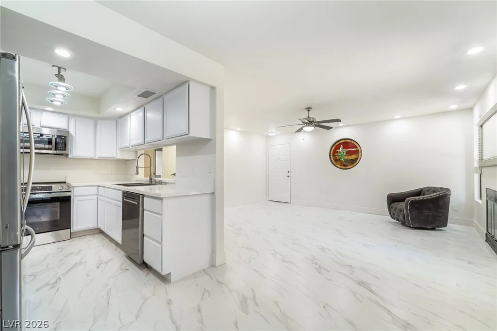 5078 Jeffreys, Las Vegas, NV 89119