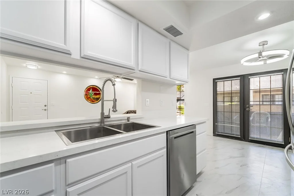 5078 Jeffreys, Las Vegas, NV 89119