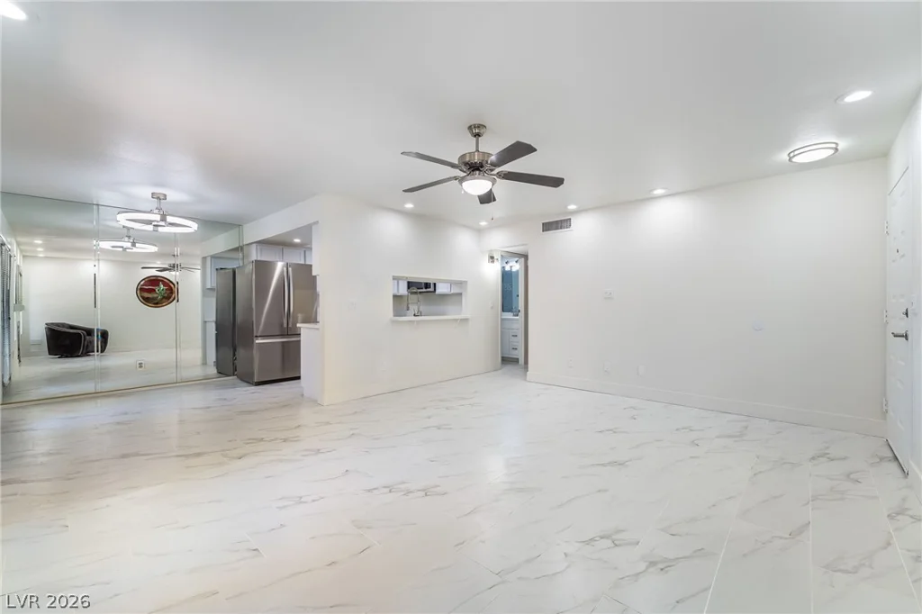 5078 Jeffreys, Las Vegas, NV 89119