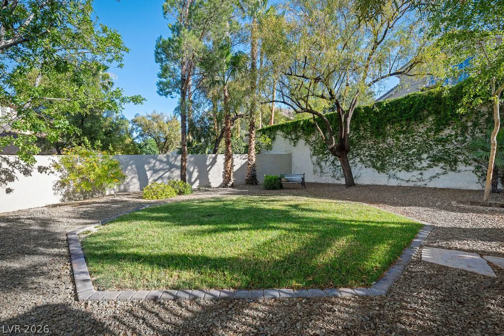 1320 Elk River, Las Vegas, NV 89134