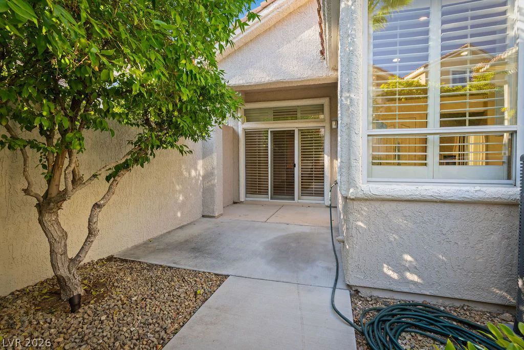 1320 Elk River, Las Vegas, NV 89134