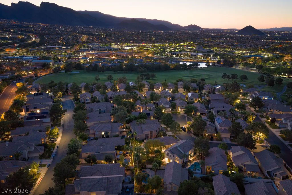 1320 Elk River, Las Vegas, NV 89134