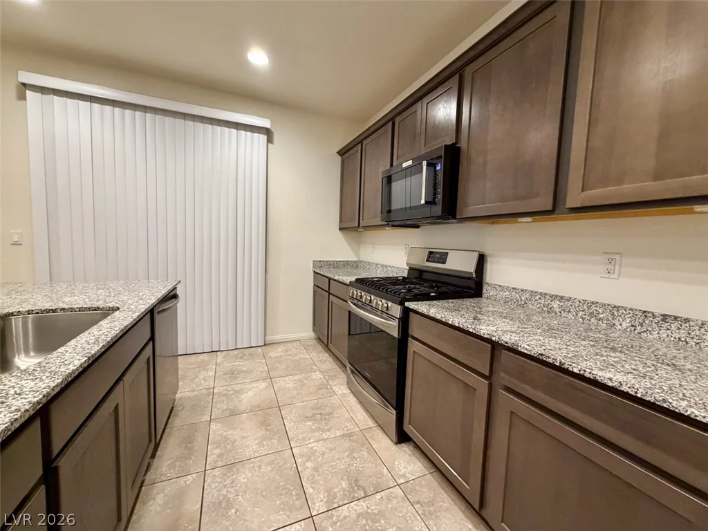 5844 Middle Rock, North Las Vegas, NV 89081