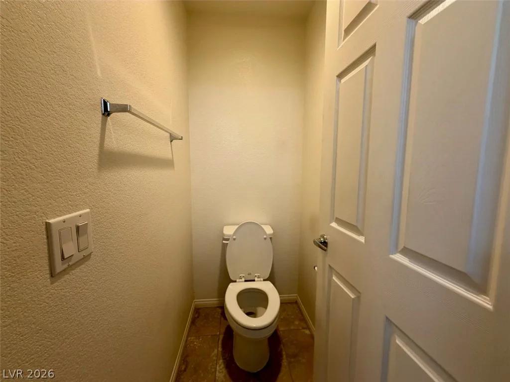 5844 Middle Rock, North Las Vegas, NV 89081
