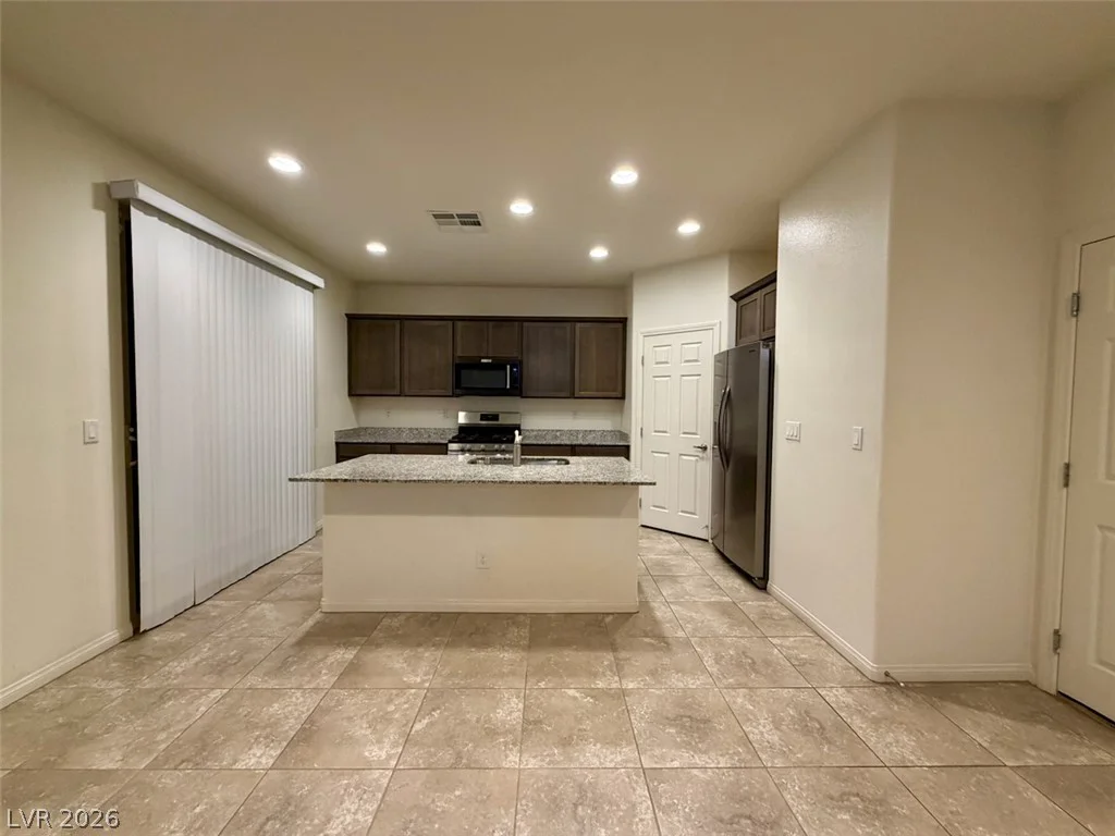 5844 Middle Rock, North Las Vegas, NV 89081