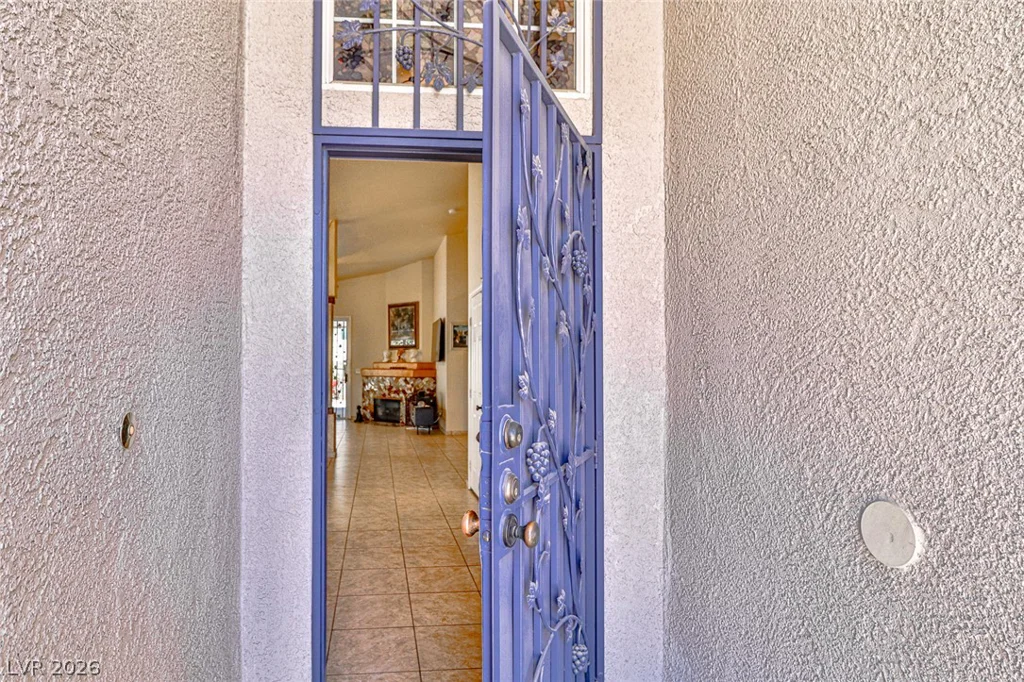5752 Shermer, Las Vegas, NV 89120