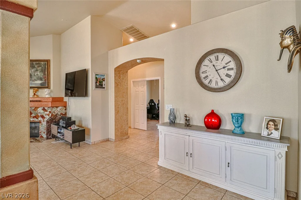 5752 Shermer, Las Vegas, NV 89120