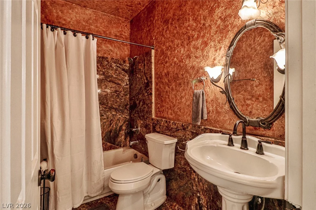5752 Shermer, Las Vegas, NV 89120