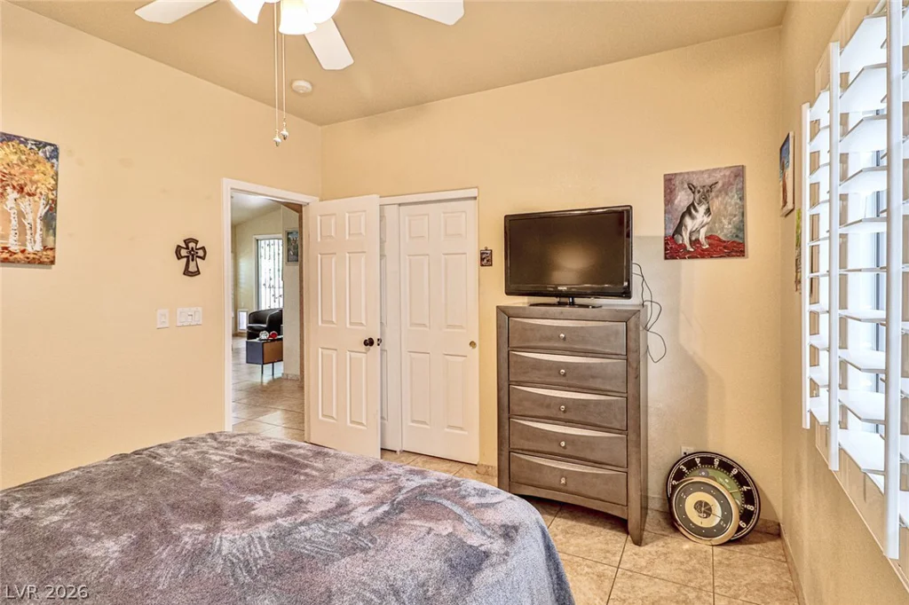 5752 Shermer, Las Vegas, NV 89120