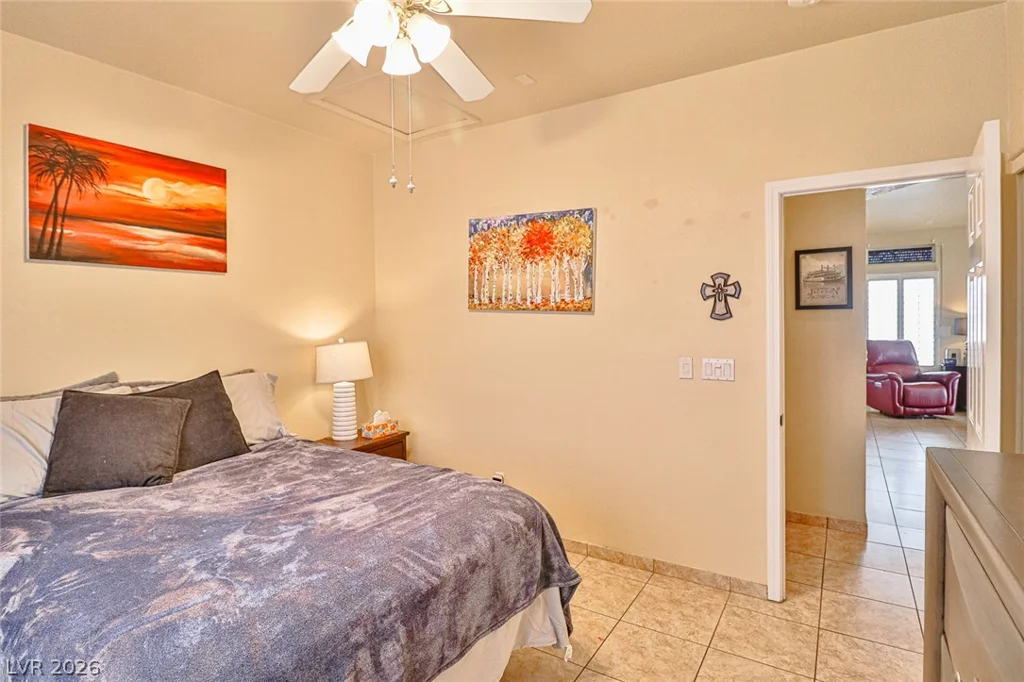 5752 Shermer, Las Vegas, NV 89120