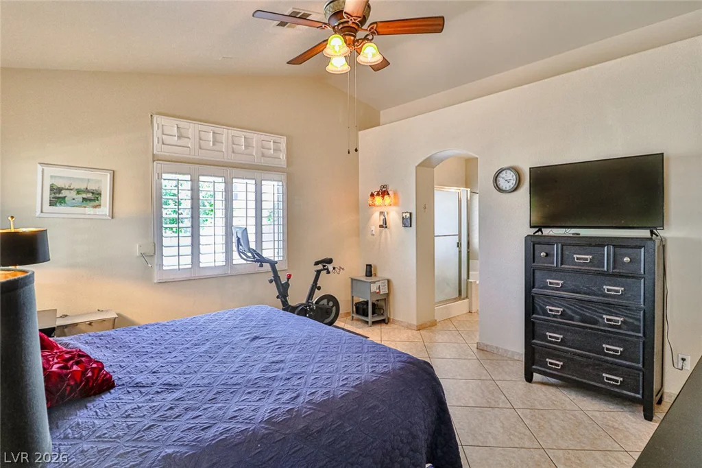 5752 Shermer, Las Vegas, NV 89120
