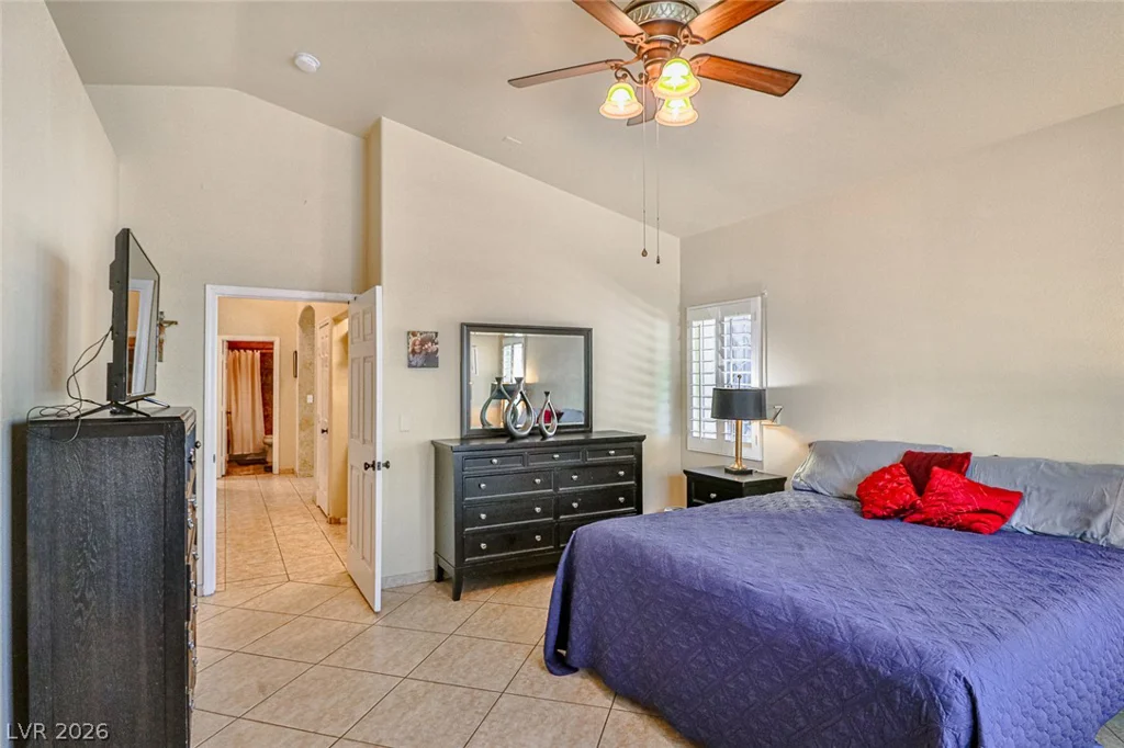 5752 Shermer, Las Vegas, NV 89120