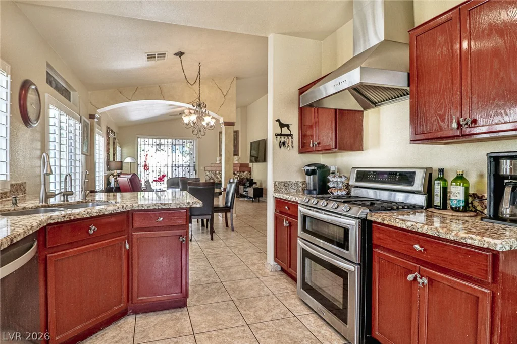5752 Shermer, Las Vegas, NV 89120