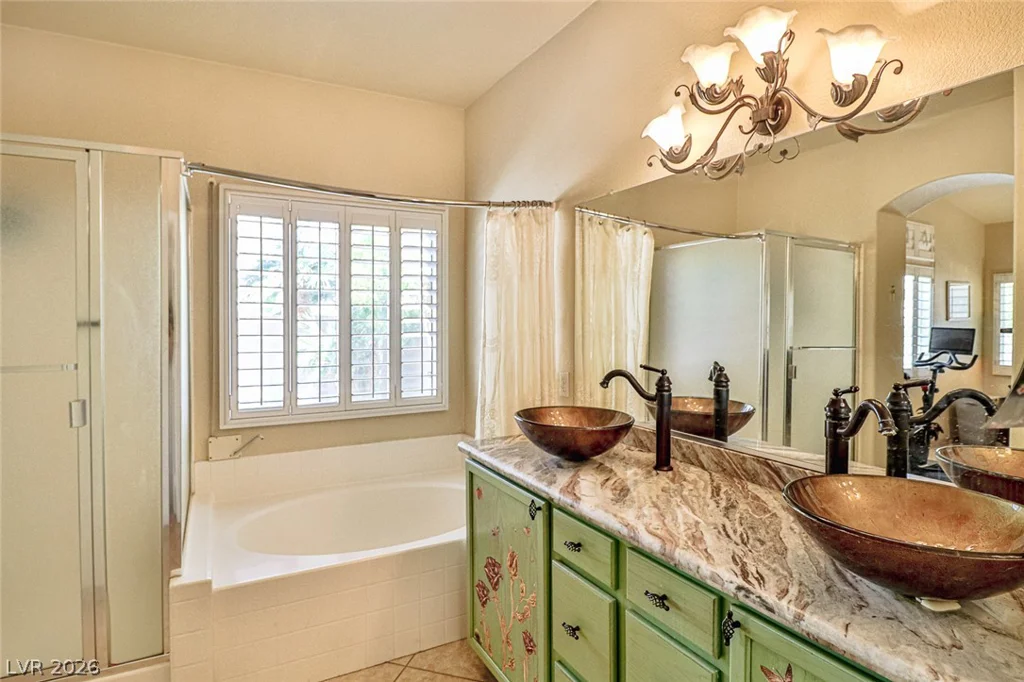 5752 Shermer, Las Vegas, NV 89120