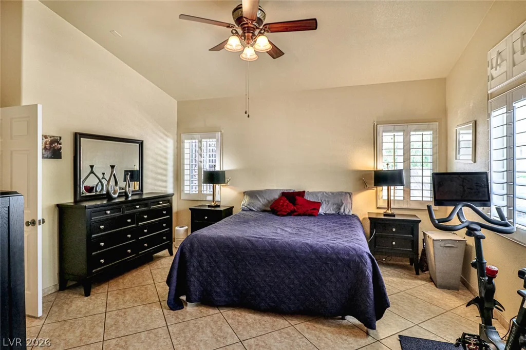 5752 Shermer, Las Vegas, NV 89120