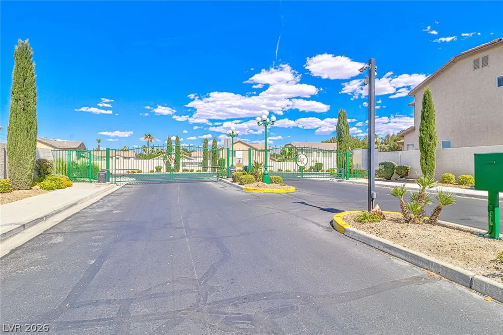 5752 Shermer, Las Vegas, NV 89120