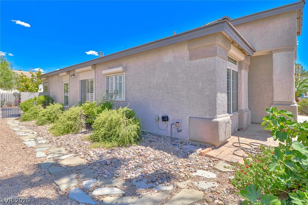 5752 Shermer, Las Vegas, NV 89120
