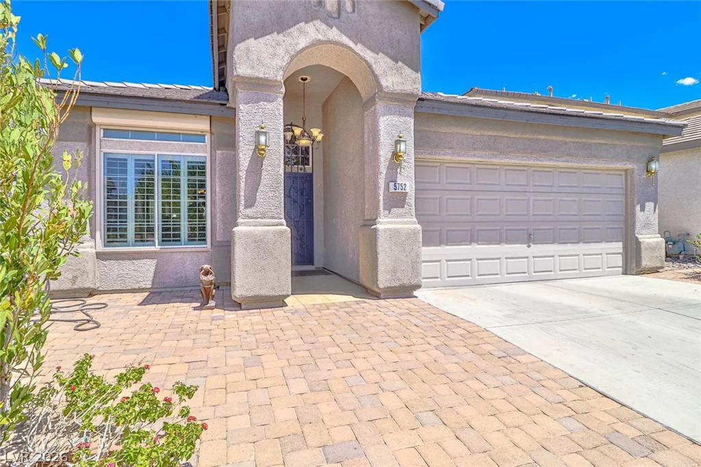 5752 Shermer, Las Vegas, NV 89120