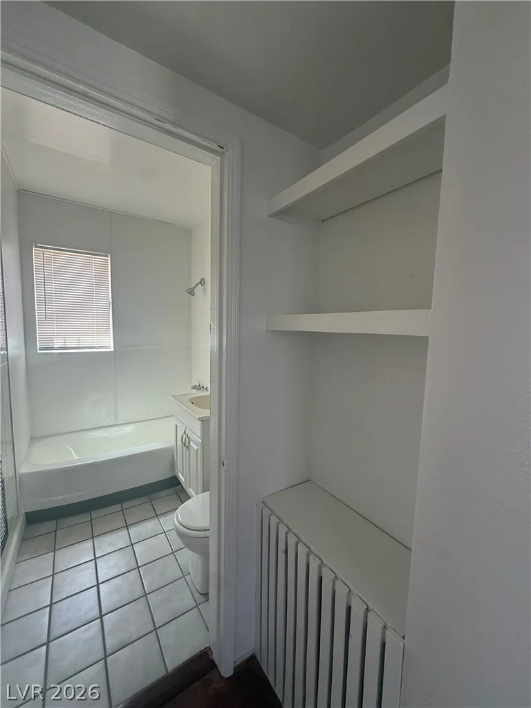 1812 9th, Las Vegas, NV 89104