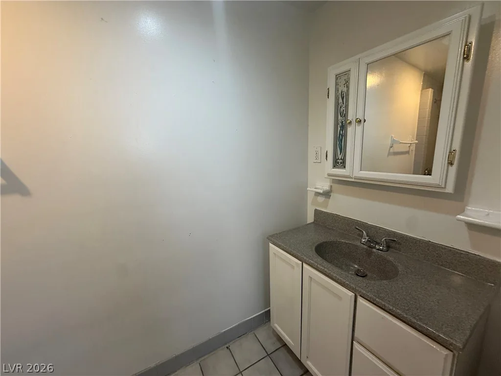 1812 9th, Las Vegas, NV 89104