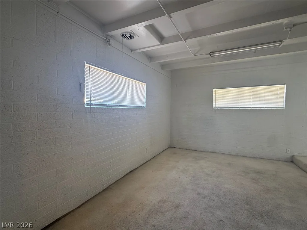 1812 9th, Las Vegas, NV 89104