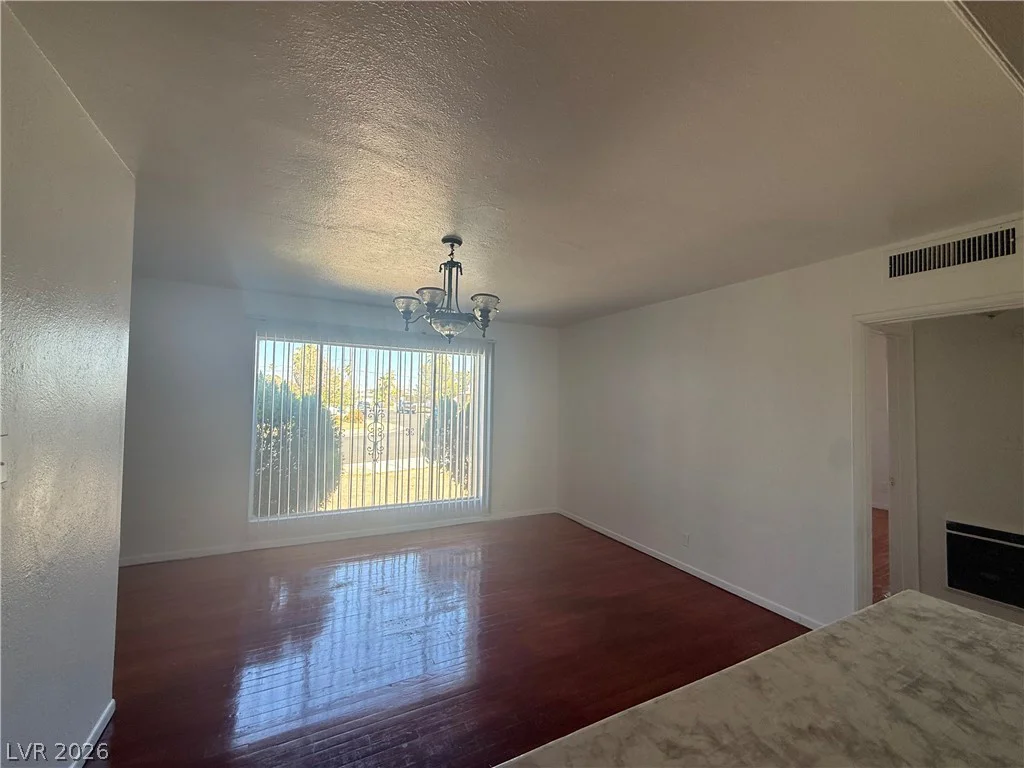 1812 9th, Las Vegas, NV 89104