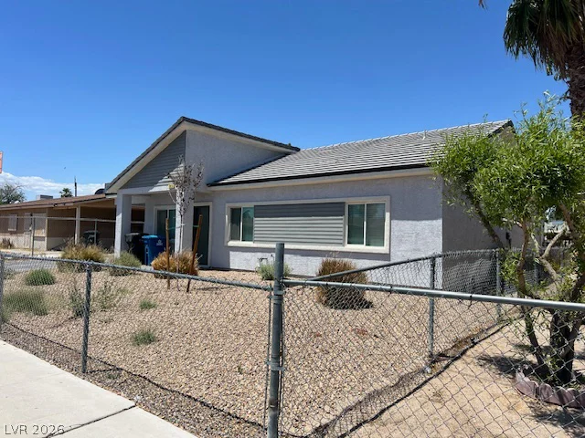 1912 Carver, North Las Vegas, NV 89032