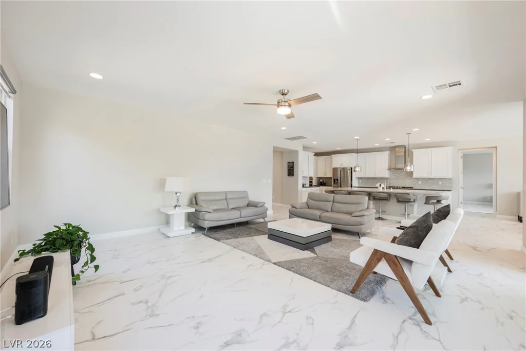 9163 Mira Linda, Las Vegas, NV 89148