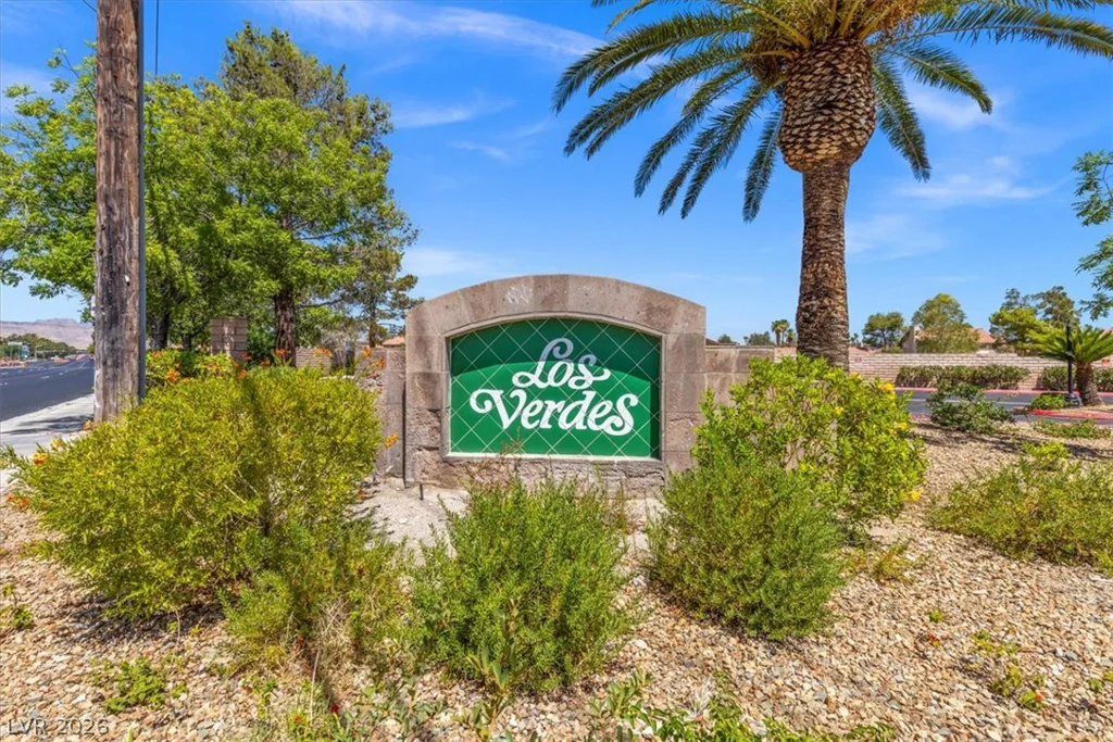 4881 Torrey Pines, Las Vegas, NV 89103