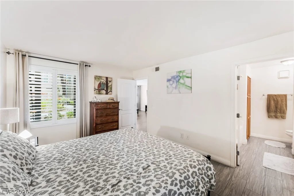 3145 Flamingo, Las Vegas, NV 89121