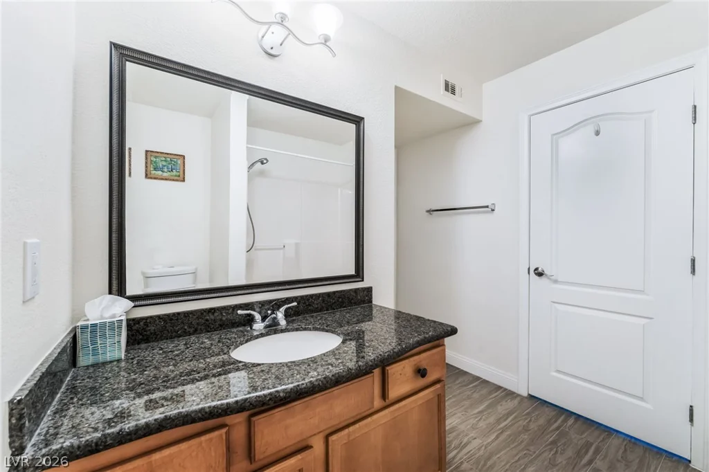 3145 Flamingo, Las Vegas, NV 89121