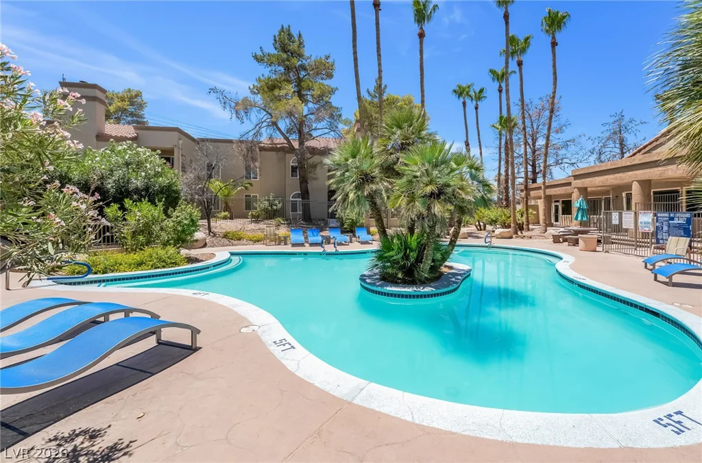 3145 Flamingo, Las Vegas, NV 89121
