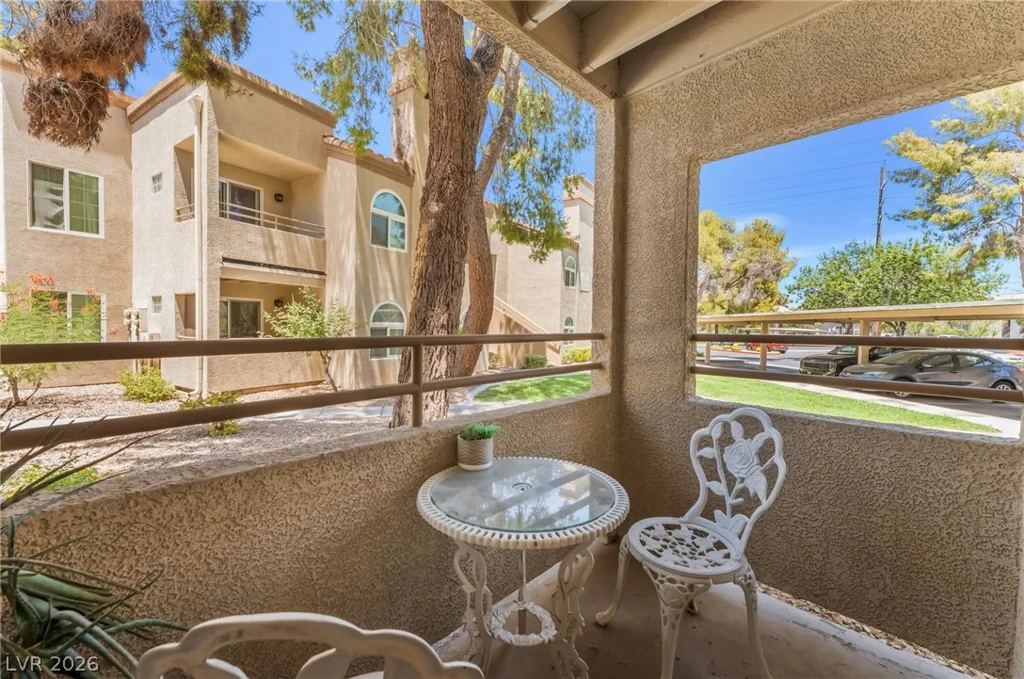 3145 Flamingo, Las Vegas, NV 89121