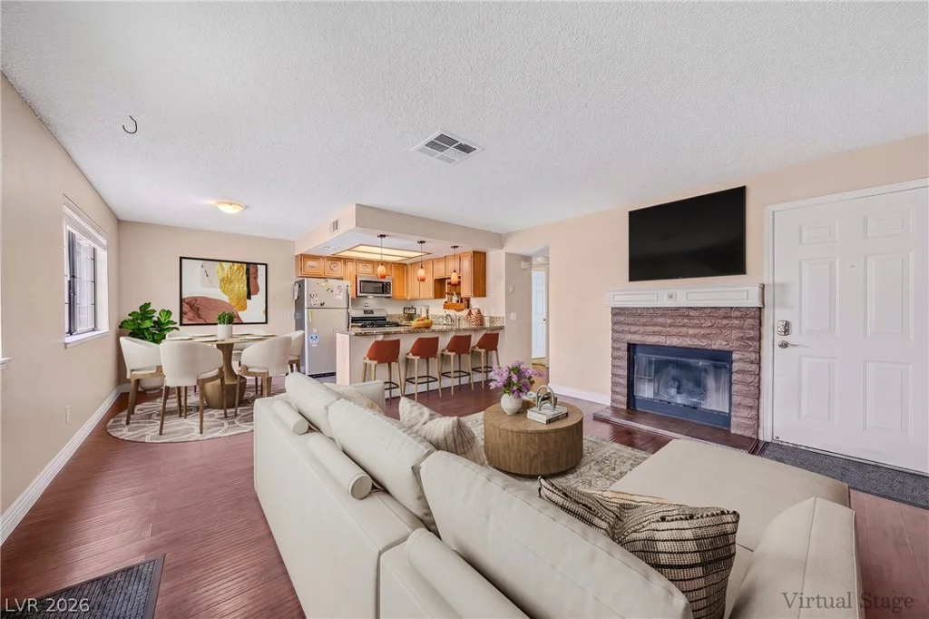 101 Luna, Las Vegas, NV 89145
