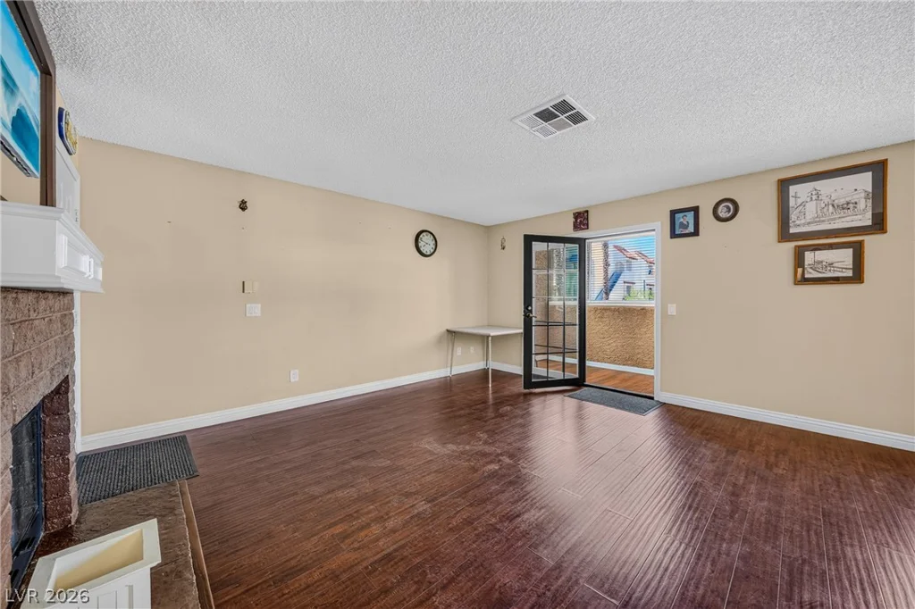 101 Luna, Las Vegas, NV 89145