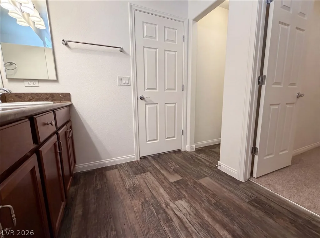 5429 Ledgewood Creek, Las Vegas, NV 89141